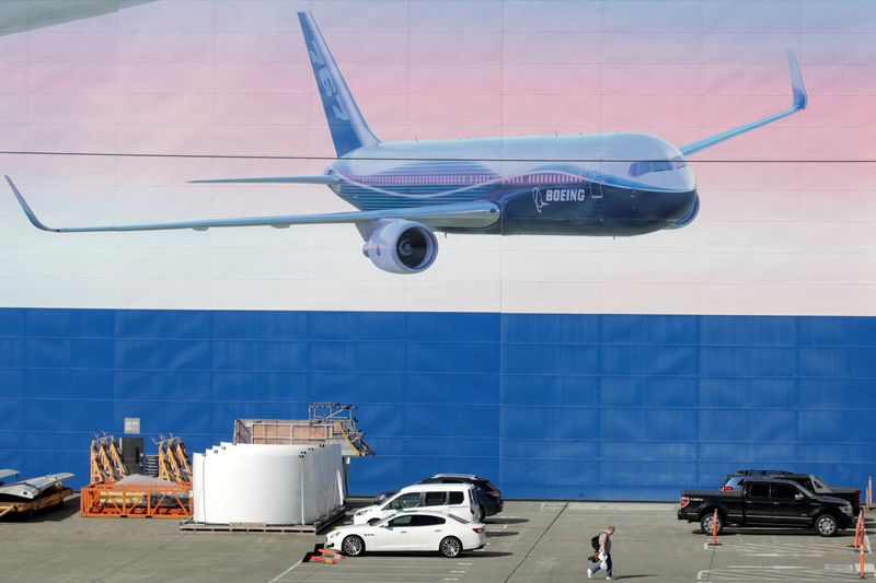 Boeing extends Washington state production shutdown indefinitely