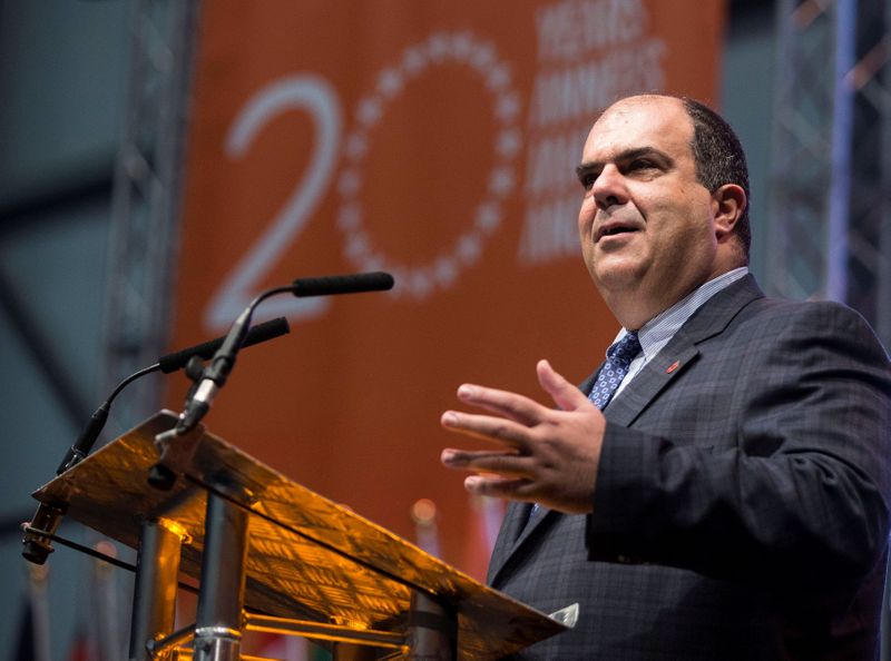 &copy; Reuters. FILE PHOTO: Easyjet founder Stelios Haji-Ioannou speaks at a media event to celebrate 20 years in business at Luton Airport