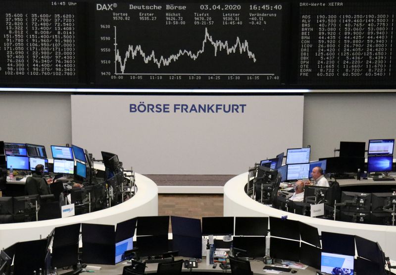 &copy; Reuters. FILE PHOTO: The German share price index DAX graph is pictured at the stock exchange in Frankfurt