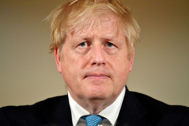 &copy; Reuters. CORONAVIRUS: BORIS JOHNSON RESTE HOSPITALISÉ POUR SUBIR DES EXAMENS