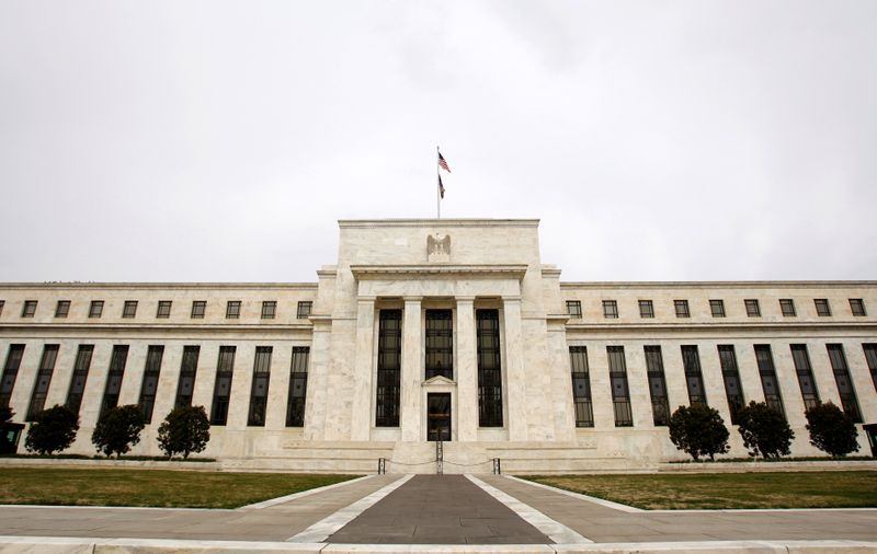 &copy; Reuters. FILE PHOTO: The U.S. Federal Reserve building is pictured in Washington
