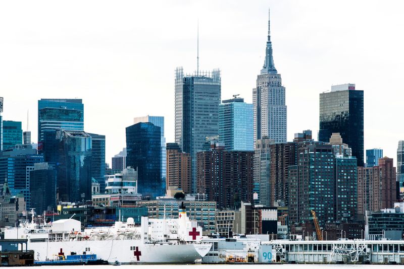 &copy; Reuters. Navio-hospital atracado em porto de Manhattan, em Nova York