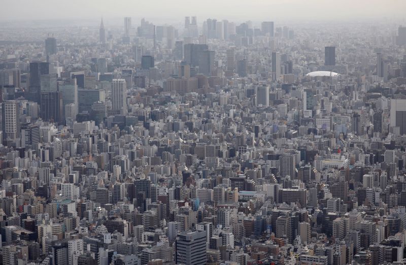 © Reuters. 3月新型コロナ関連経営破綻は45件、25都道府県で発生＝商工リサーチ