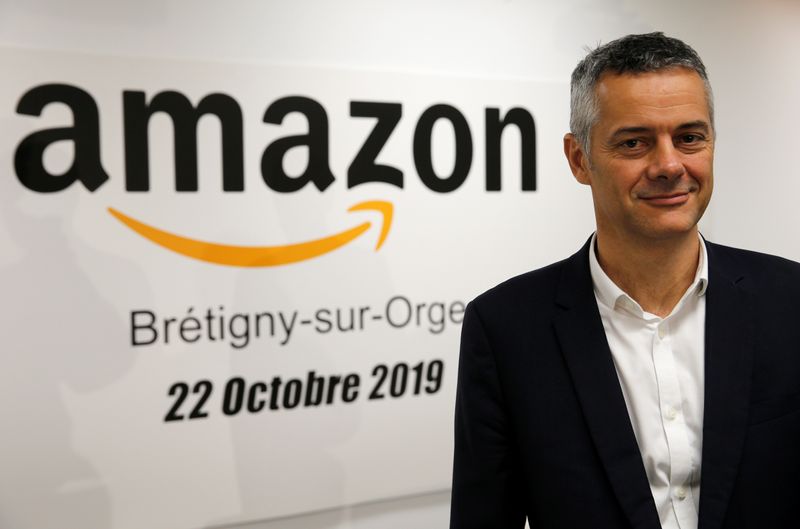 &copy; Reuters. FILE PHOTO:  Frederic Duval, director of Amazon France, poses a press visit at the Amazon fulfilment center in Bretigny-sur-Orge near Paris