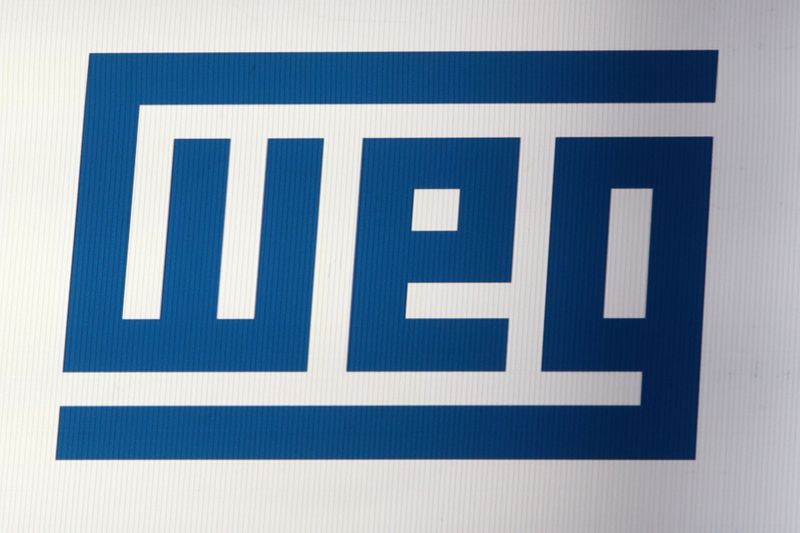 &copy; Reuters. FILE PHOTO: The company logo for Weg is displayed on a screen on the floor of Brazil&apos;s B3 Stock Exchange in Sao Paulo