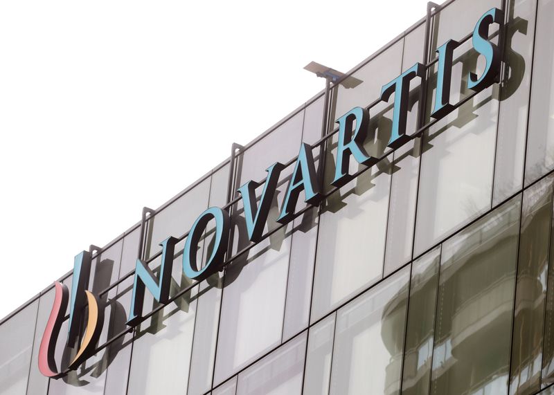 &copy; Reuters. Logo is seen at a building of Swiss drugmaker Novartis in Rotkreuz
