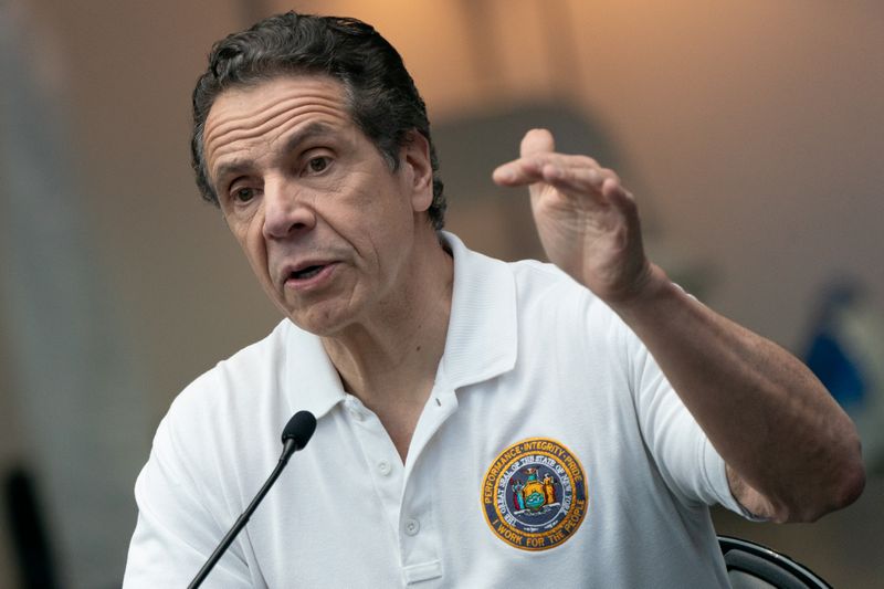 &copy; Reuters. New York Governor Andrew Cuomo speaks during a news conference at the Javits Center in New York