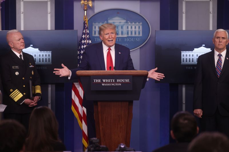 © Reuters. Presidente dos EUA, Donald Trump, durante briefing na Casa Branca
