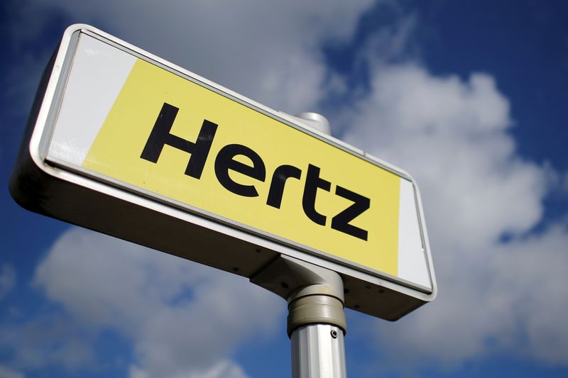 &copy; Reuters. FILE PHOTO: The logo of the American car rental company Hertz is seen at the Nantes-Atlantique airport in Bouguenais near Nantes