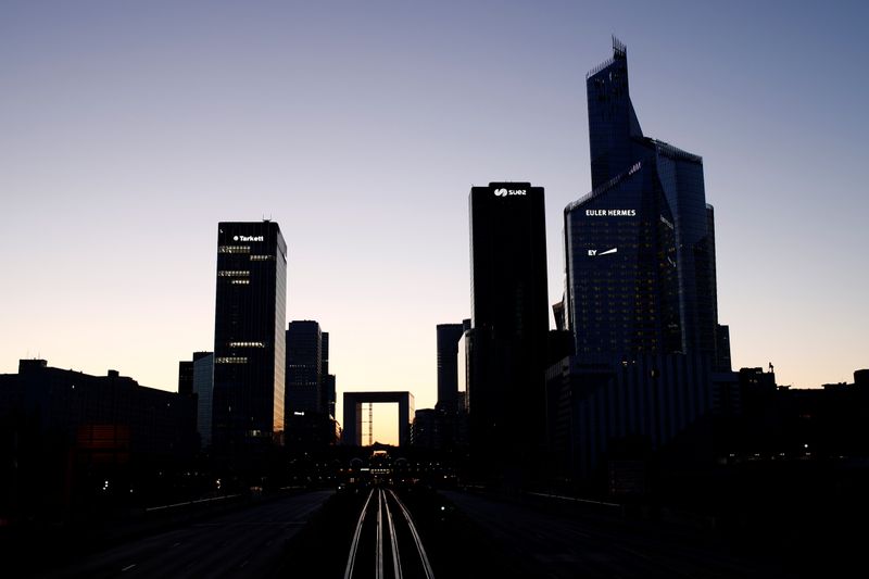 &copy; Reuters. Paris during a lockdown imposed to slow the spread of the coronavirus disease (COVID-19)