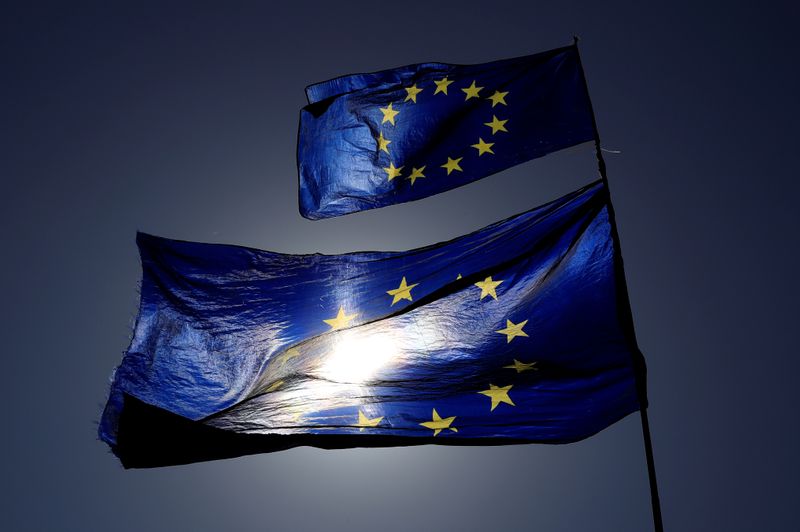 &copy; Reuters. FILE PHOTO: European Union flags flutter as uncertainty over Brexit continues, in London