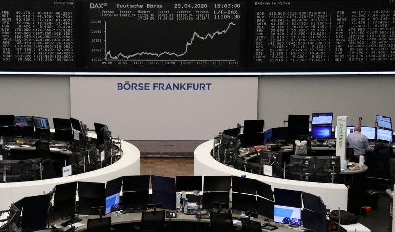 &copy; Reuters. Panoramica della Borsa di Francoforte
