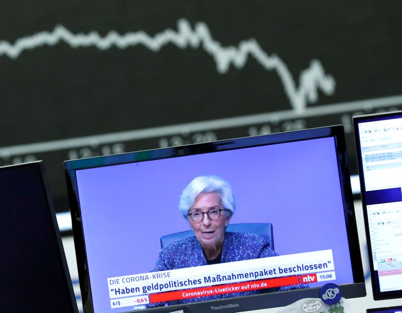 &copy; Reuters. FILE PHOTO: A television broadcast showing Christine Lagarde, President of the European Central Bank (ECB), is pictured during a trading session at Frankfurt&apos;s stock exchange in Frankfurt