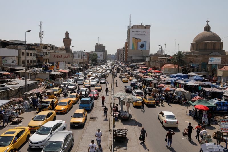 &copy; Reuters. A general view of traffic, after the lockdown measures following the outbreak of the coronavirus disease (COVID-19) were partially eased, in Baghdad