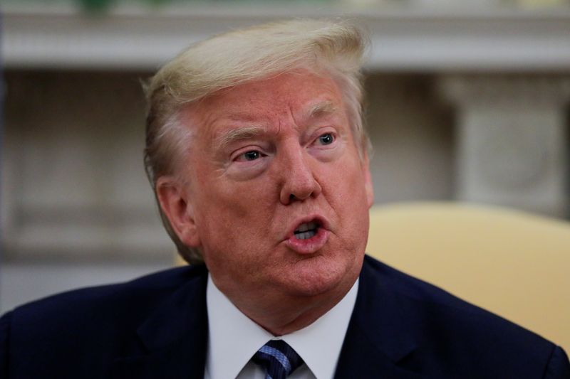 &copy; Reuters. U.S. President Trump holds coronavirus response meeting with New Jersey Governor Murphy at the White House in Washington