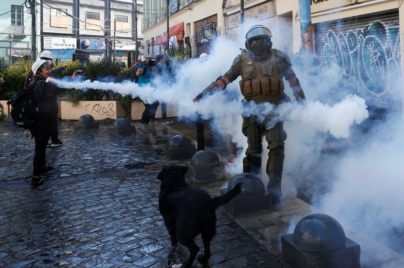 &copy; Reuters. Conmemoración del día del Trabajo en el puerto chileno de Valparaíso