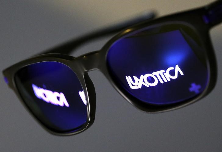 &copy; Reuters. ESSILORLUXOTTICA: CA EN BAISSE DE 10% AU T1, IMPACT PLUS SÉVÈRE ATTENDU AU T2