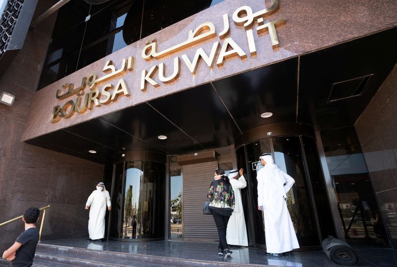 &copy; Reuters. معظم بورصات الخليج تغلق مرتفعة مع ارتفاع أسعار النفط