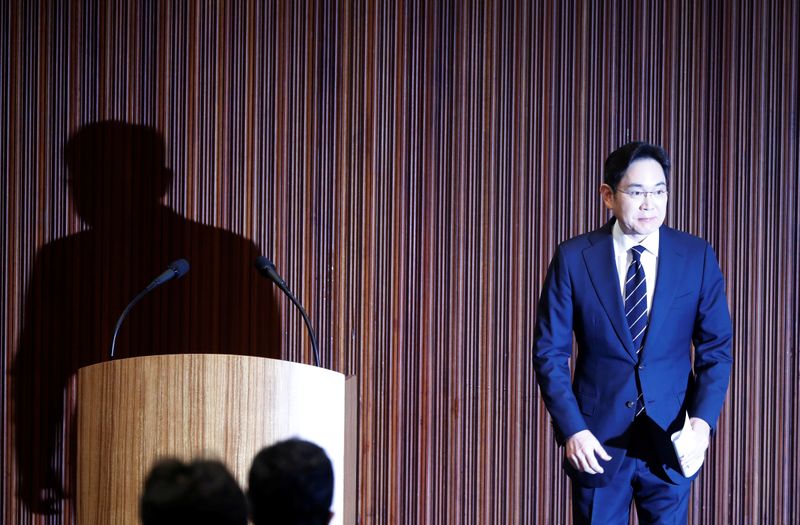 &copy; Reuters. Samsung Electronics Vice Chairman, Jay Y. Lee, attends a news conference at a company&apos;s office building in Seoul