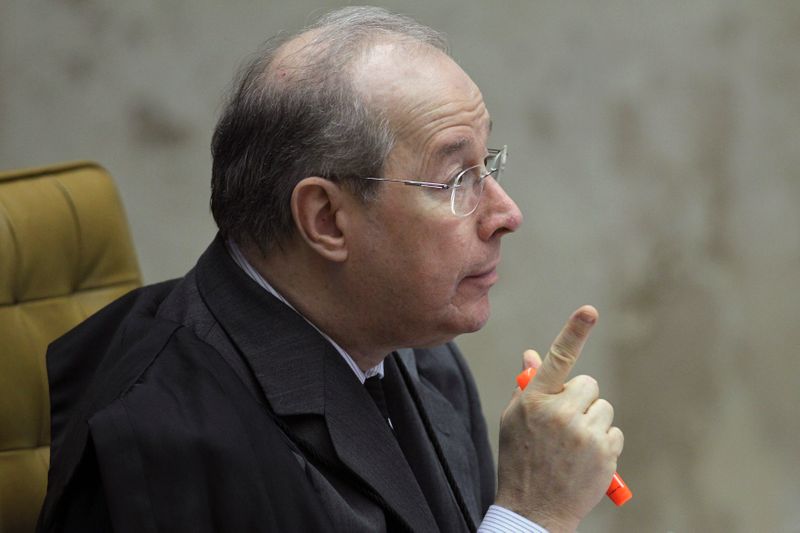 © Reuters. Ministro Celso de Mello, do STF