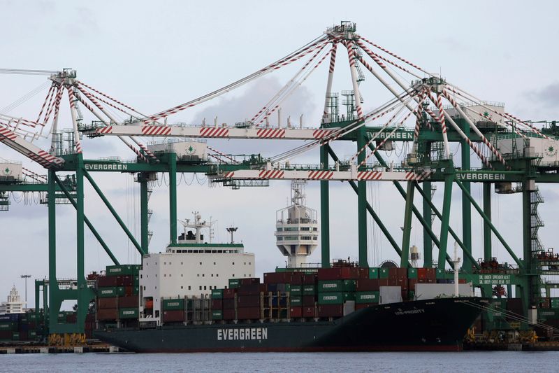 &copy; Reuters. A Evergreen Marine container ship is seen at Kaohsiung Port