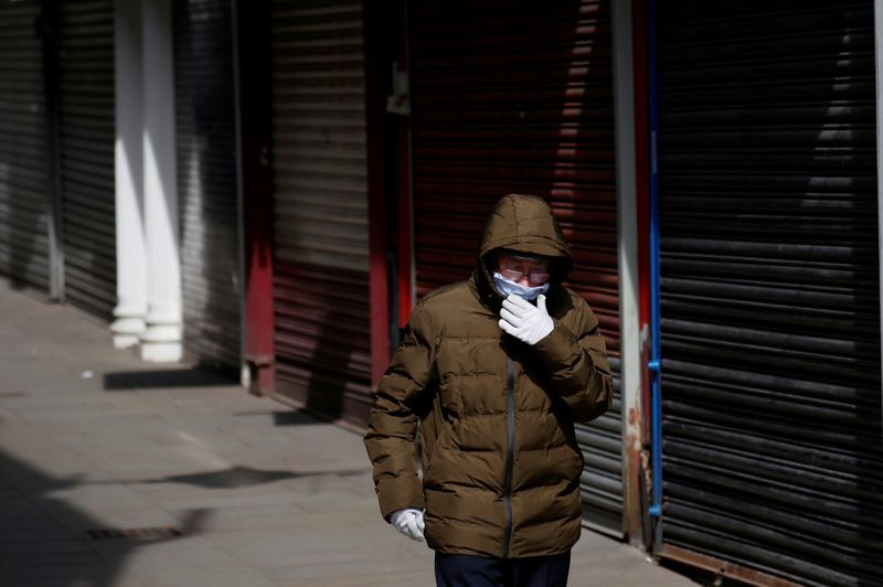 &copy; Reuters. بريطانيا لا تتوقع تغييرا جذريا على إجراءات العزل العام لمواجهة كورونا