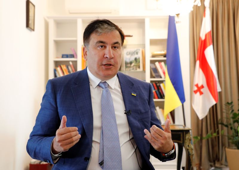 &copy; Reuters. Бывший президент Грузии Михаил Саакашвили дает интервью Рейтер после назначения главой украинского Исполнительного комитета реформ