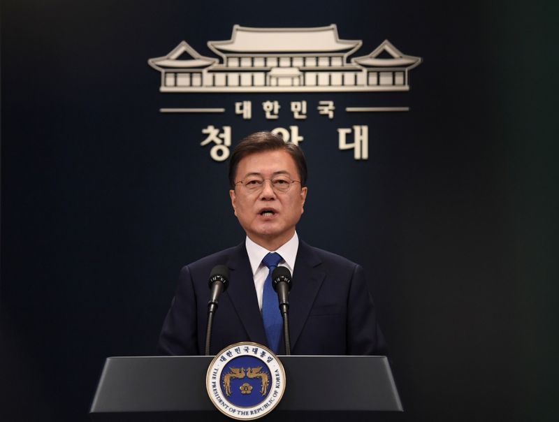 &copy; Reuters. 韓国大統領、新型コロナ感染拡大の第2波到来に警戒感