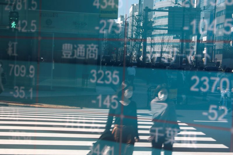 &copy; Reuters. 日経平均は続伸、コロナショックの戻り高値更新後は月曜ボケに