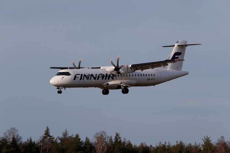 &copy; Reuters. FILE PHOTO: Finnair ATR 72-500 plane OH-ATJ approaches Riga International Airport in Riga, Latvia