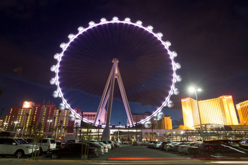 &copy; Reuters. The 550 foot-tall (167.6 m) High Roller observation wheel, the tallest in the world, in seen in Las Vegas