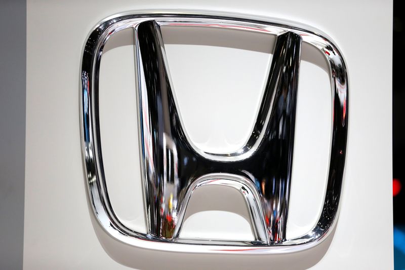 &copy; Reuters. The logo of Honda is seen during the 88th International Motor Show at Palexpo in Geneva