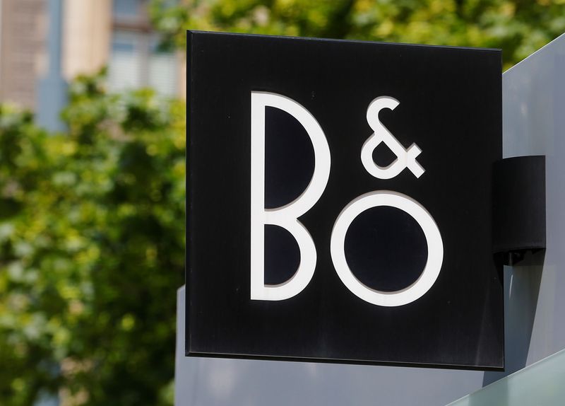 &copy; Reuters. The logo of consumer electronics company Bang &amp; Olufsen is seen at a shop in Vienna