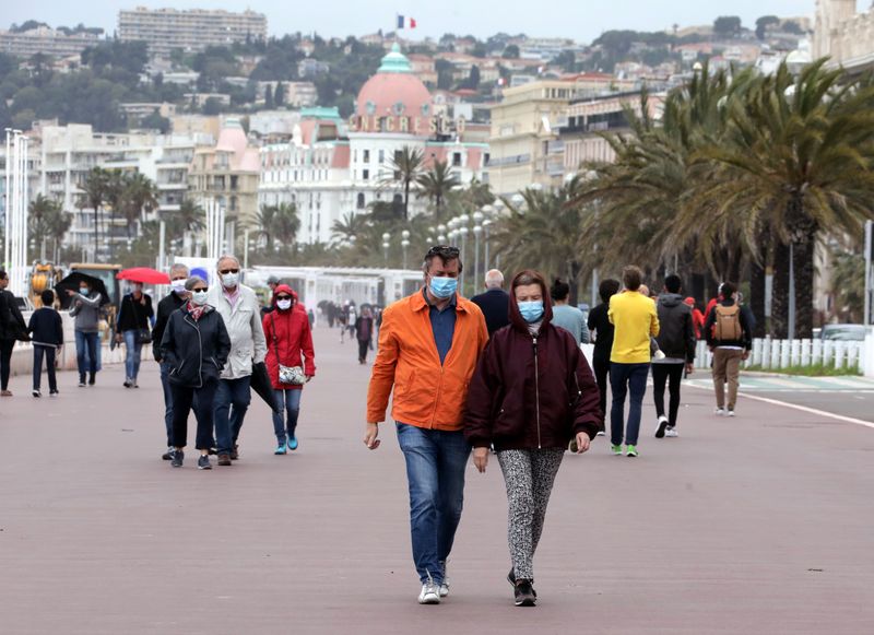 &copy; Reuters. Paseo de La Promenade des Anglais en Niza, Francia