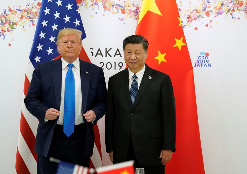 &copy; Reuters. El presidente de los Estados Unidos, Donald Trump, y el presidente de China, Xi Jinping, durante la cumbre de líderes del G20 en Osaka, Japón