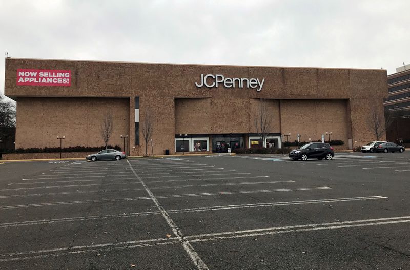 &copy; Reuters. FILE PHOTO: A JCPenney store is pictured at a mall in Langhorne