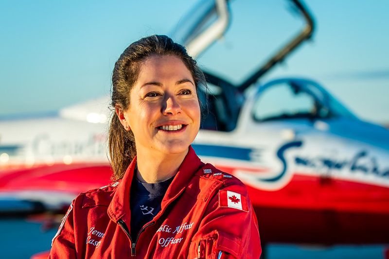 © Reuters. Royal Canadian Air Force Captain Jennifer Casey poses in an undated photograph