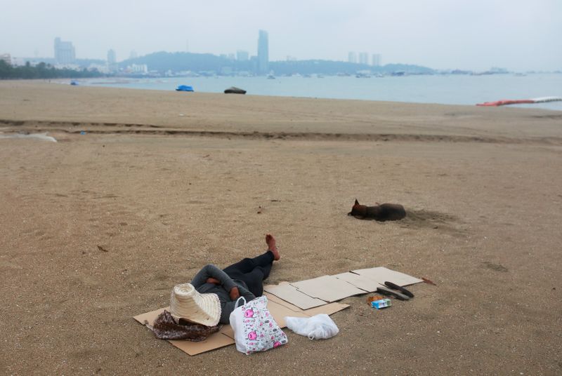 &copy; Reuters. FILE PHOTO: The spread of the coronavirus disease (COVID-19) in Pattaya