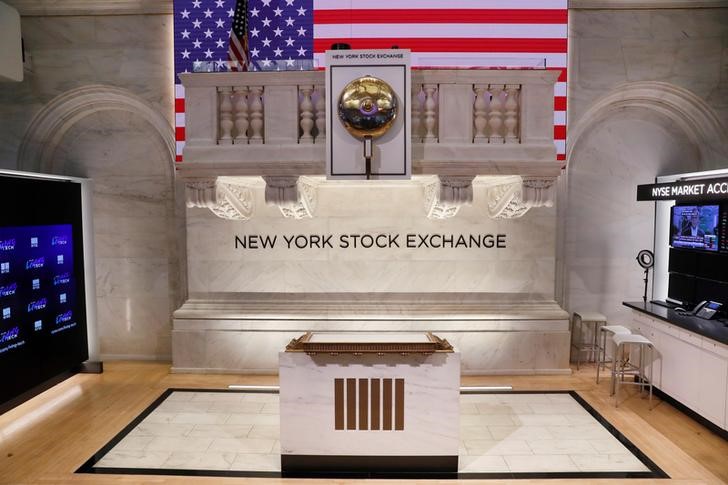 &copy; Reuters. Зал Нью-Йоркской фондовой биржи перед временным закрытием здания из-за пандемии COVID-19