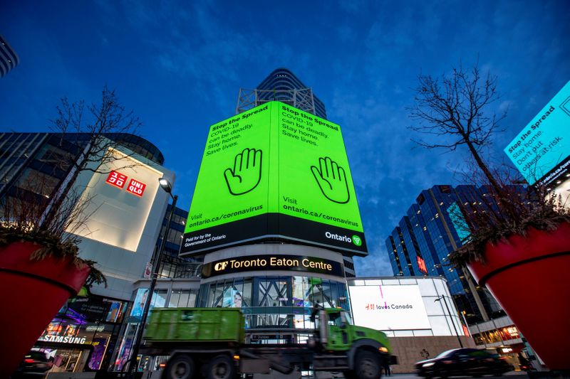 &copy; Reuters. FILE PHOTO: Yonge and Dundas Square in Toronto, Ontario, Canada