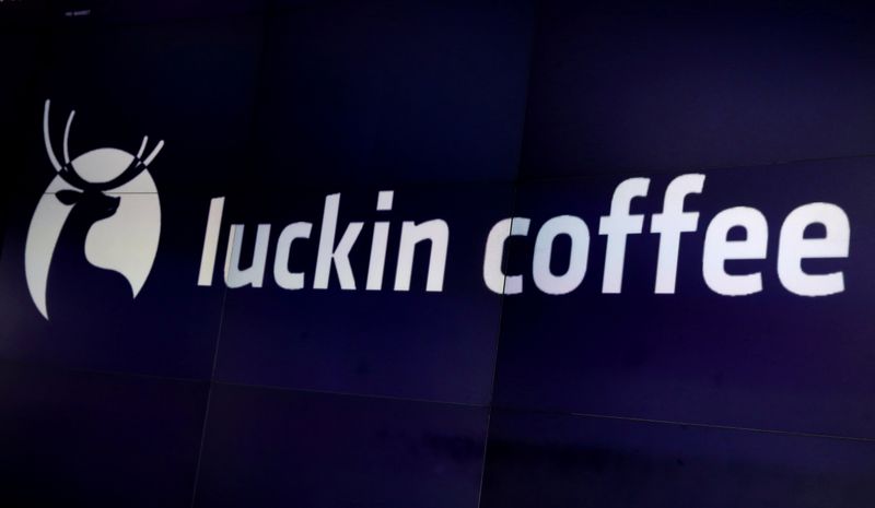 © Reuters. FILE PHOTO: A screen displays the logo for Luckin Coffee during the company's IPO at the Nasdaq Market site in New York