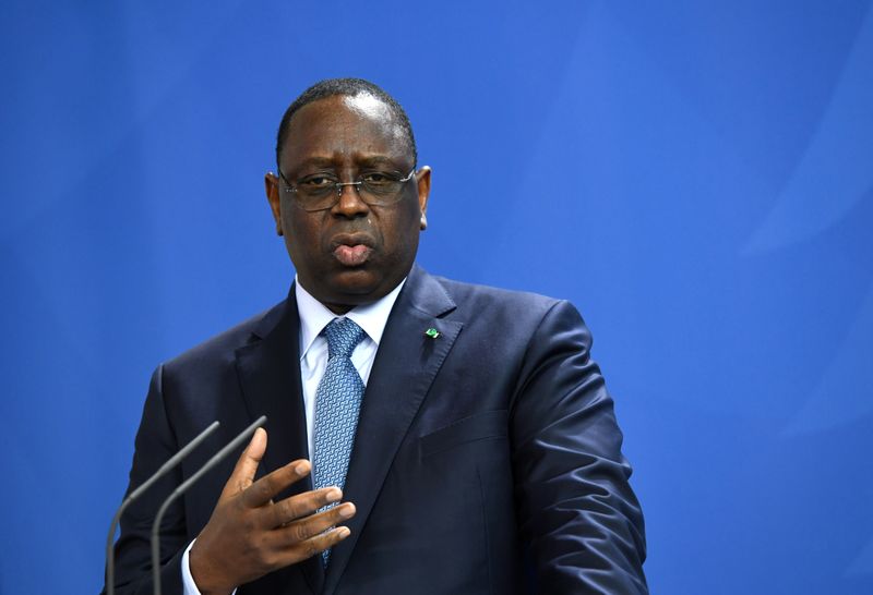 &copy; Reuters. Presidente de Senegal, Macky Sall, durante entrevista coletiva em Berlim
