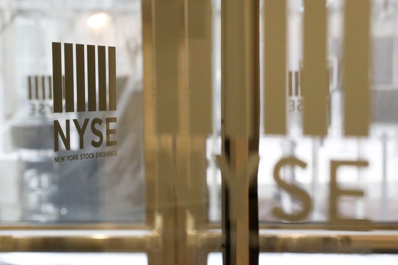 © Reuters. The floor of the the New York Stock Exchange (NYSE) is seen after the close of trading in New York