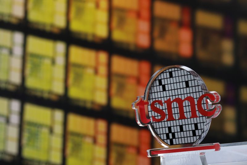 &copy; Reuters. A logo of Taiwan Semiconductor Manufacturing Co (TSMC) is seen at its headquarters in Hsinchu