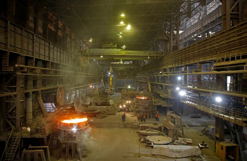 &copy; Reuters. FILE PHOTO: General view of the interior of ArcelorMittal steel factory in Zenica