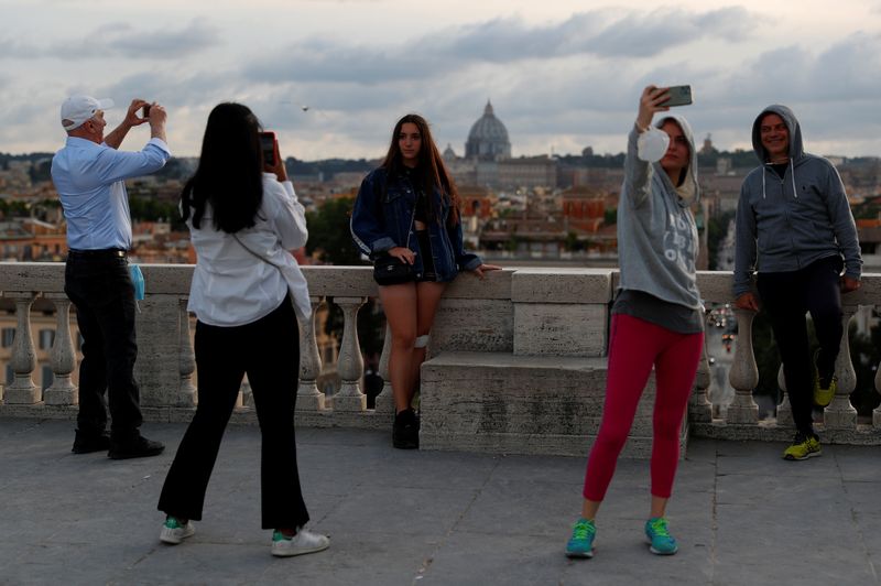 &copy; Reuters. Coronavirus disease (COVID-19) outbreak in Rome