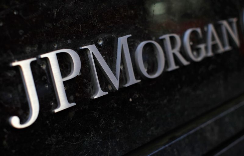 &copy; Reuters. FILE PHOTO:  JP Morgan Chase &amp; Co sign outside headquarters in New York