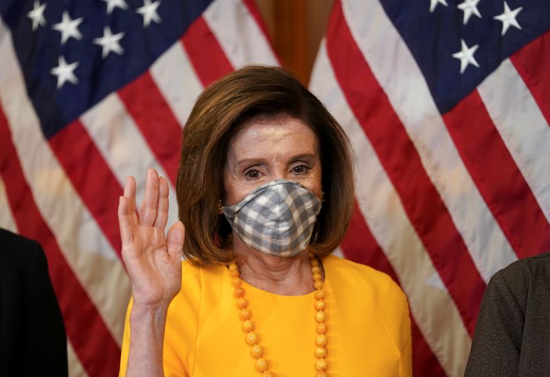 &copy; Reuters. Speaker of the House Nancy Pelosi wears a mask in Washington