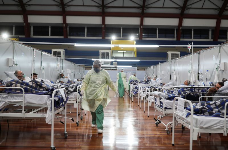 &copy; Reuters. Hospital de campanha para atendimento de pacientes de Covid-19 em Santo André (SP)