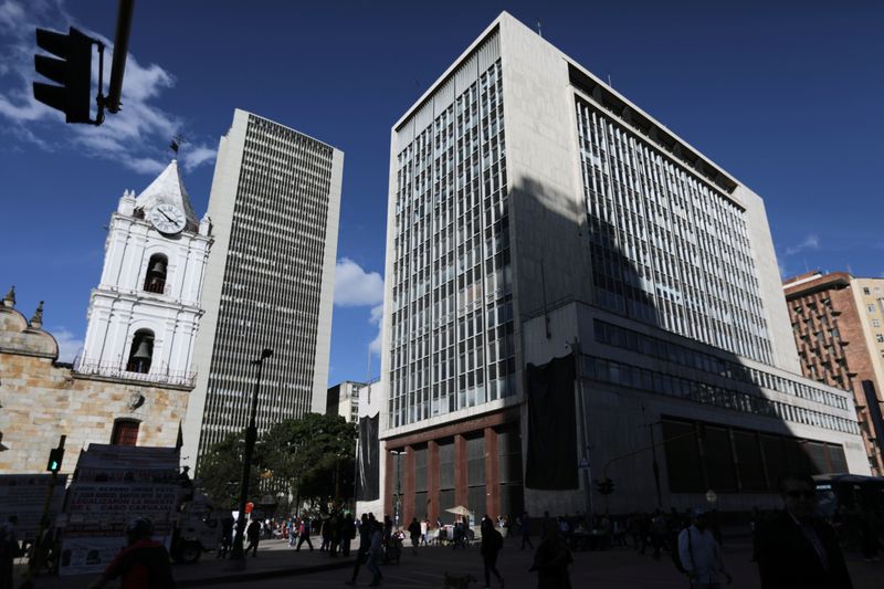 &copy; Reuters. General view of Colombia&apos;s central bank in Bogota